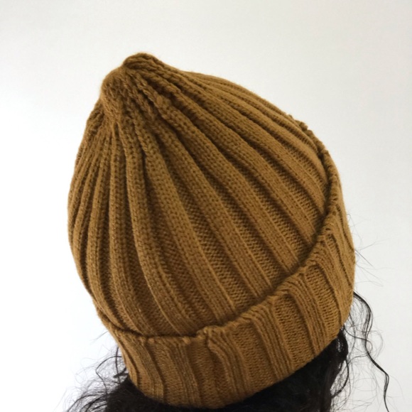 Basic Beanie - Picture 3 of 5